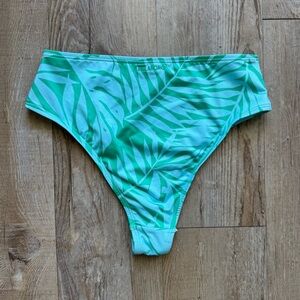 NWOT Billabong Tropical Green Swim Bottom